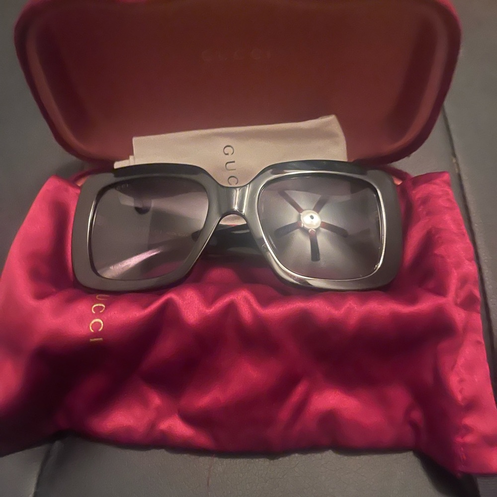 New black Gucci Acetate Square Sunglasses